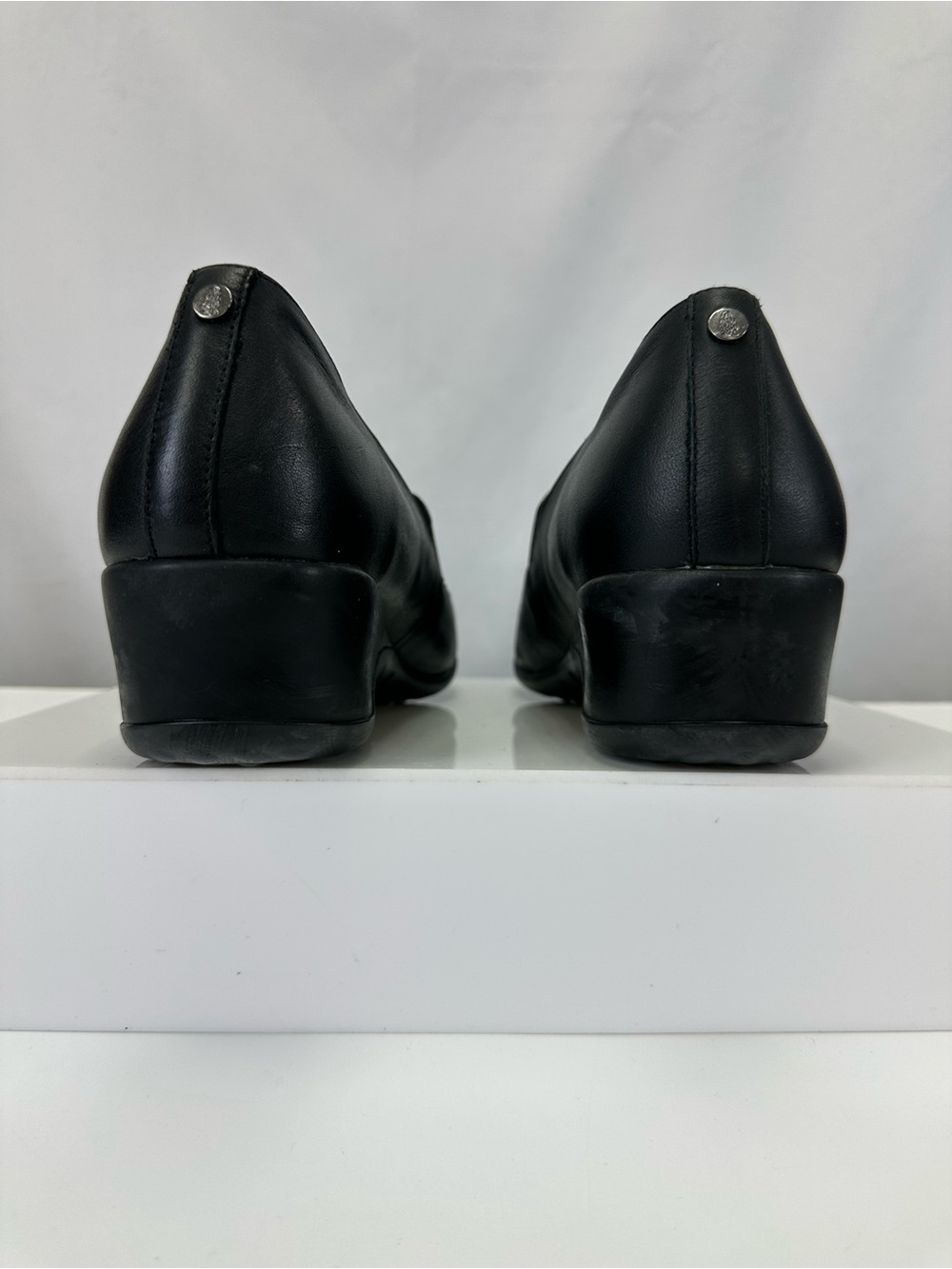 Hush Puppies Black Leather Wide width Low Wedge Shoes Size 9W Workwear Career - Picture 9 of 12